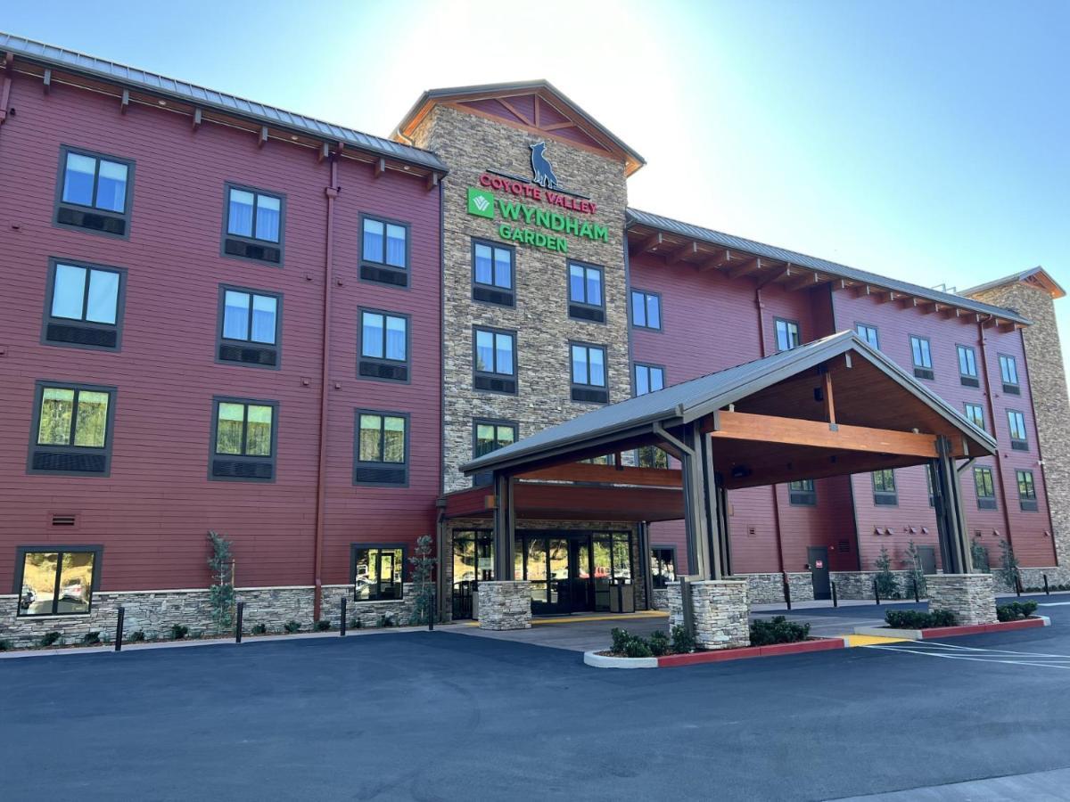 Wyndham Garden Redwood Valley - Ukiah Экстерьер фото