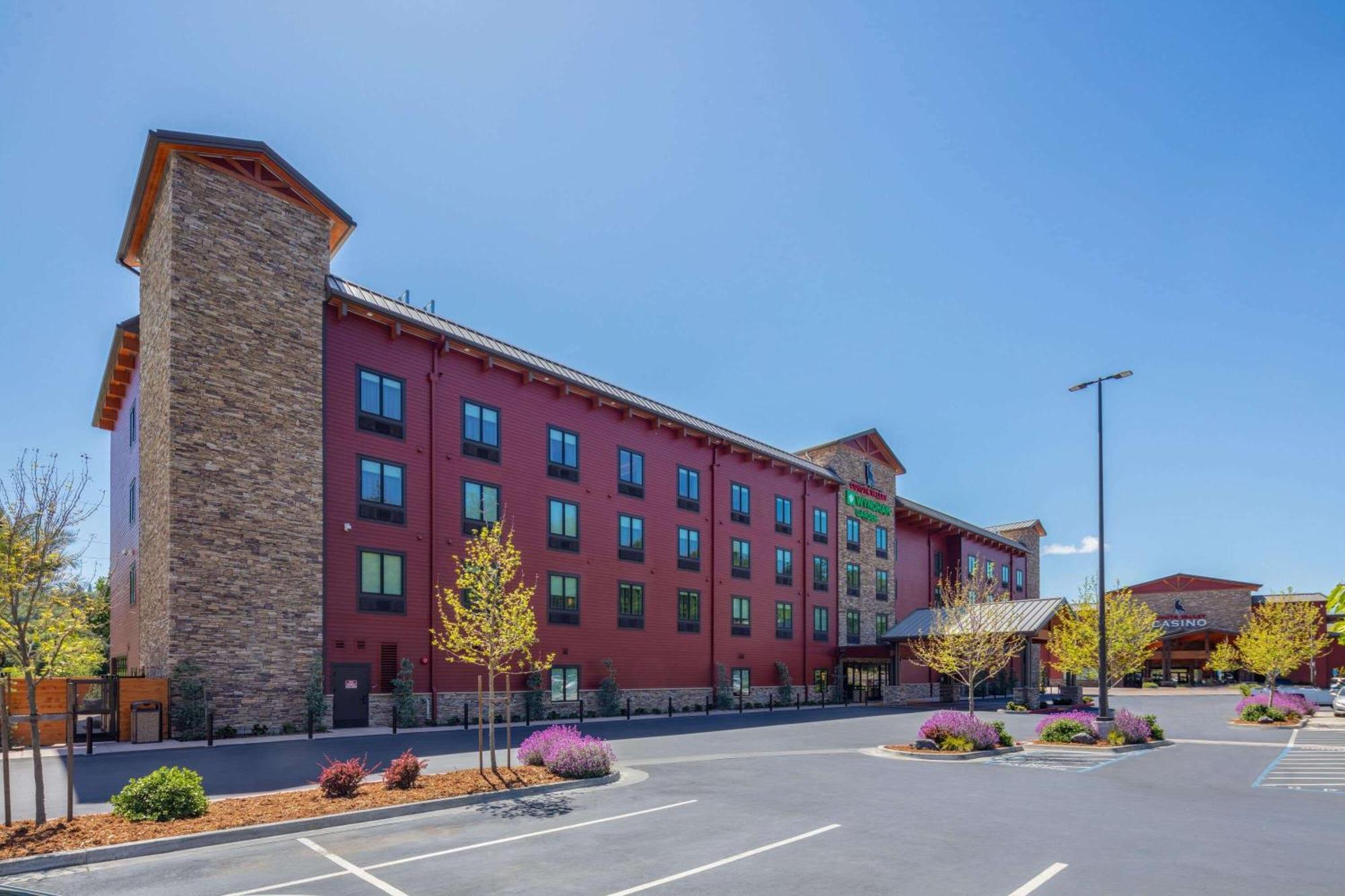 Wyndham Garden Redwood Valley - Ukiah Экстерьер фото