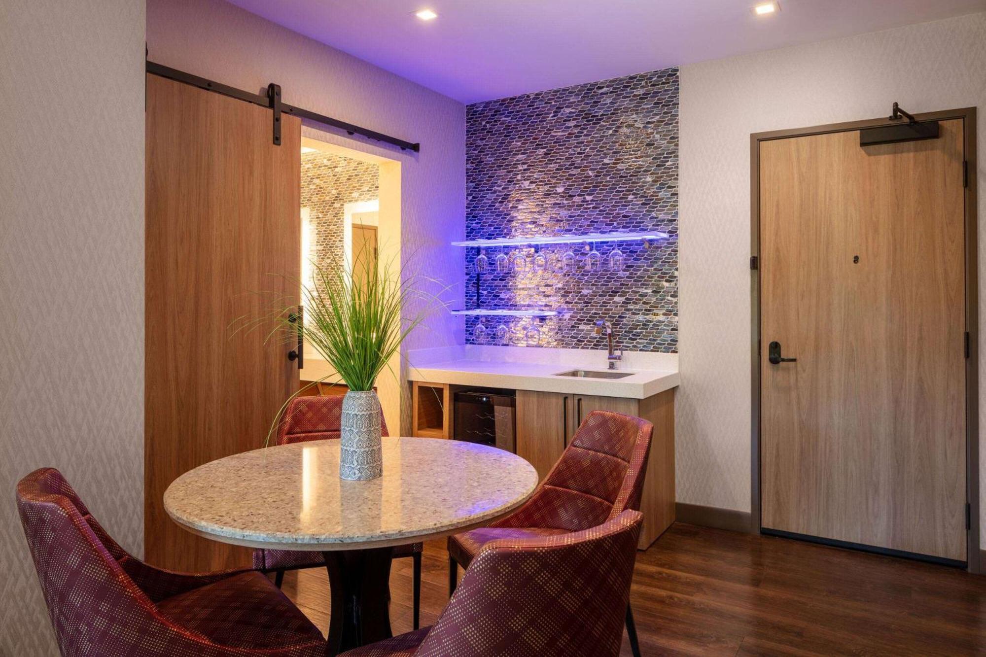 Wyndham Garden Redwood Valley - Ukiah Экстерьер фото